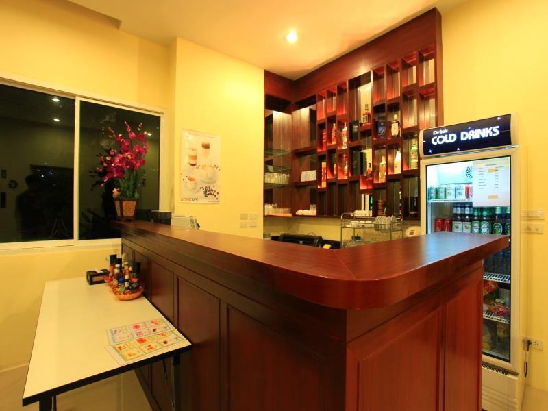 88酒店 Patong 外观 照片